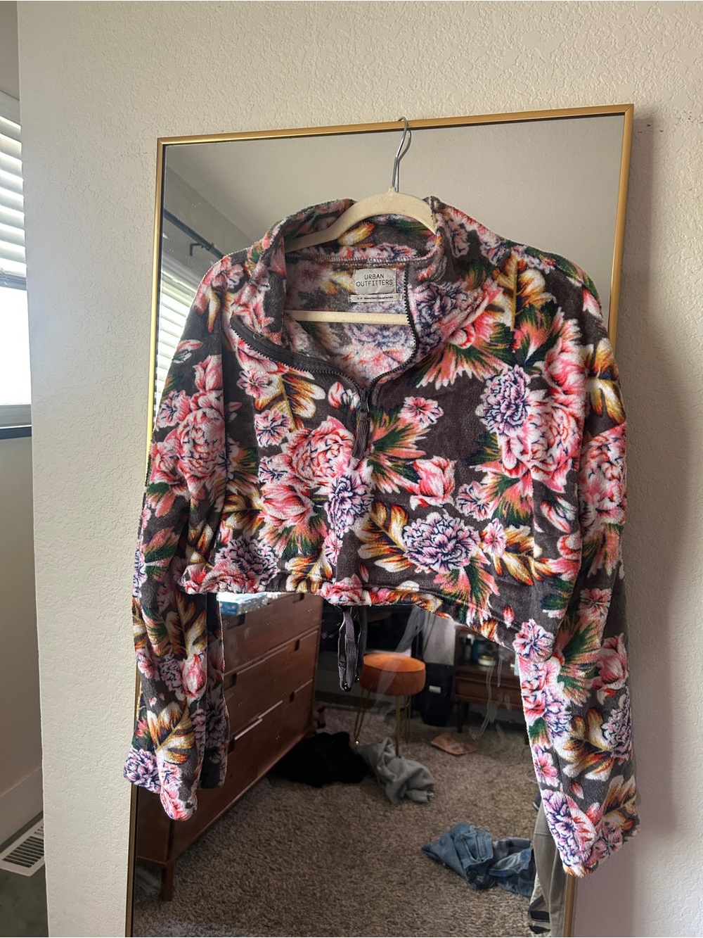 Urban Outfitters Floral Cropped Pullover zip sweater